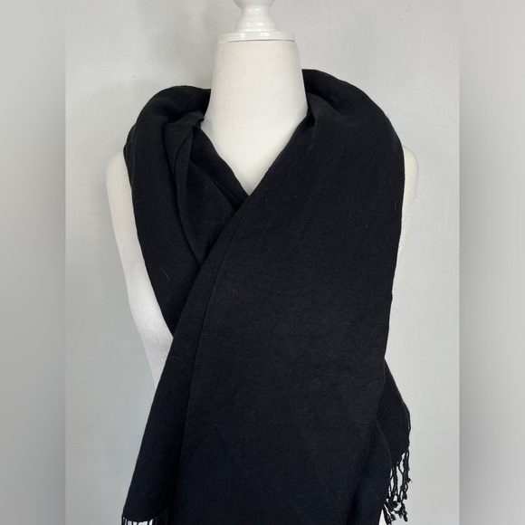 Pashmina Silk Blend Large Tassel Scarf Hand Made in Nepal - Picture 6 of 7